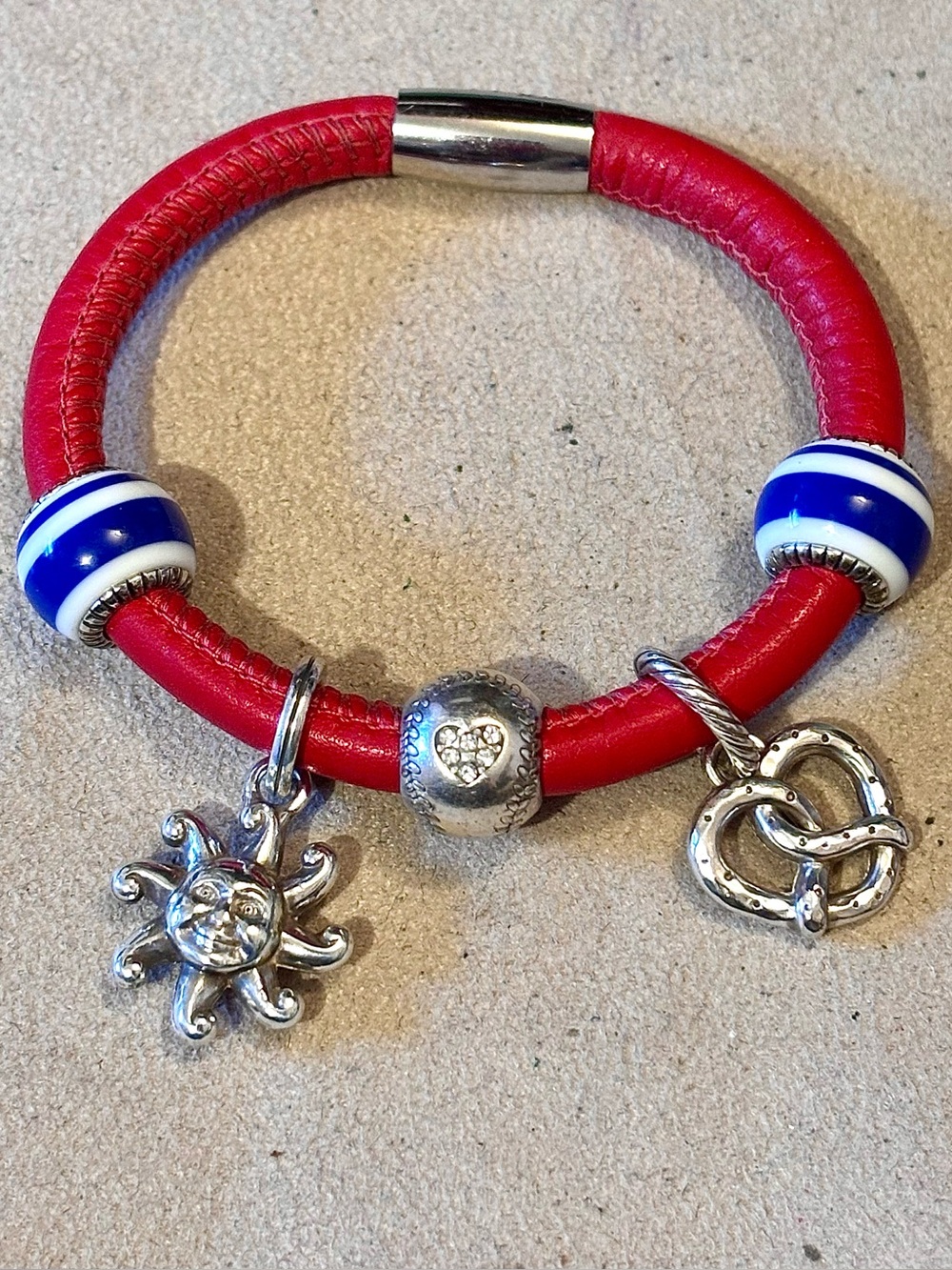 🆕 Brighton Arizona state charm Silver smiling sun “The Arizona Sun” on back - Picture 5 of 5